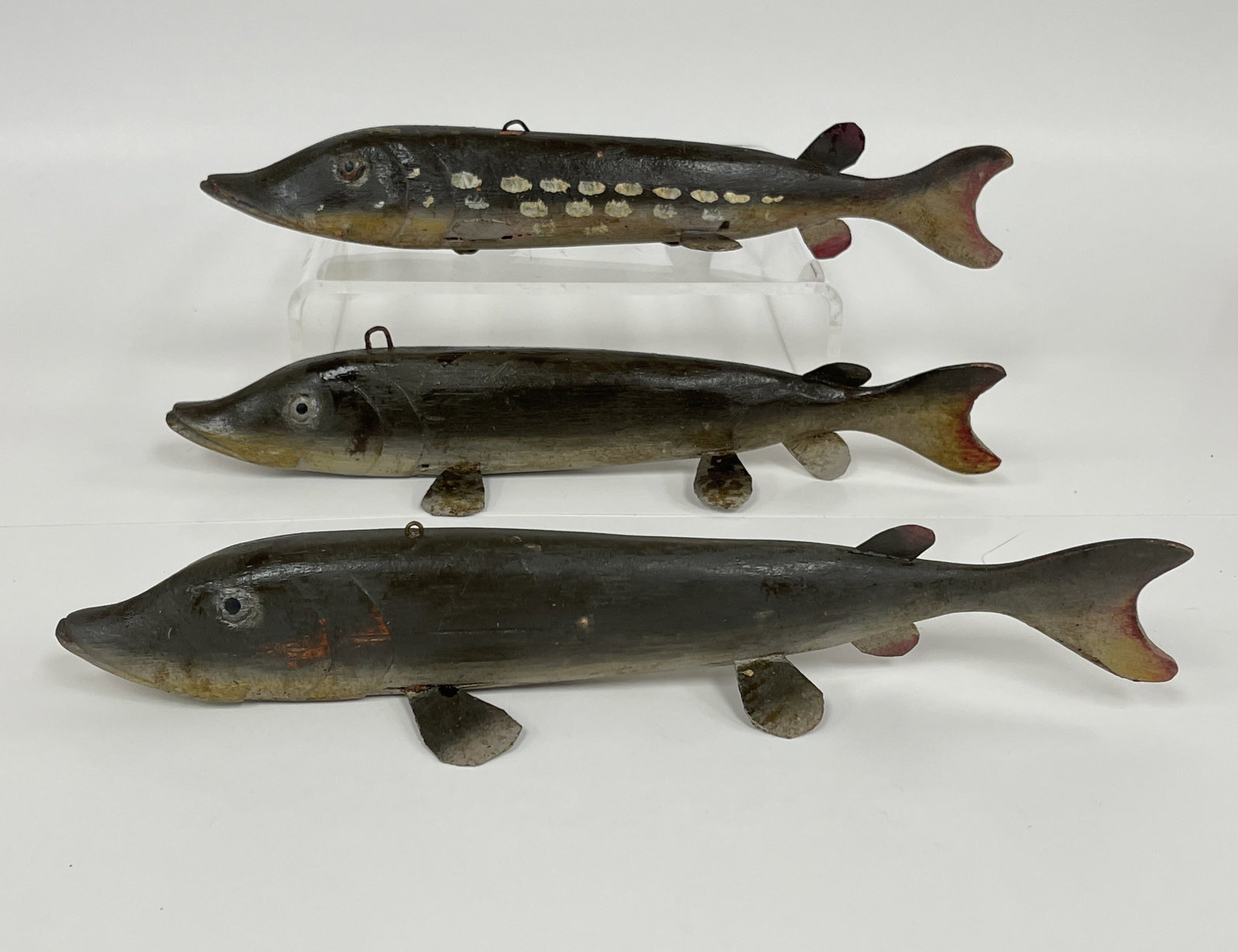 3 CARVED WOODEN PAINTED ICE FISHING DECOYS (1 of 4)