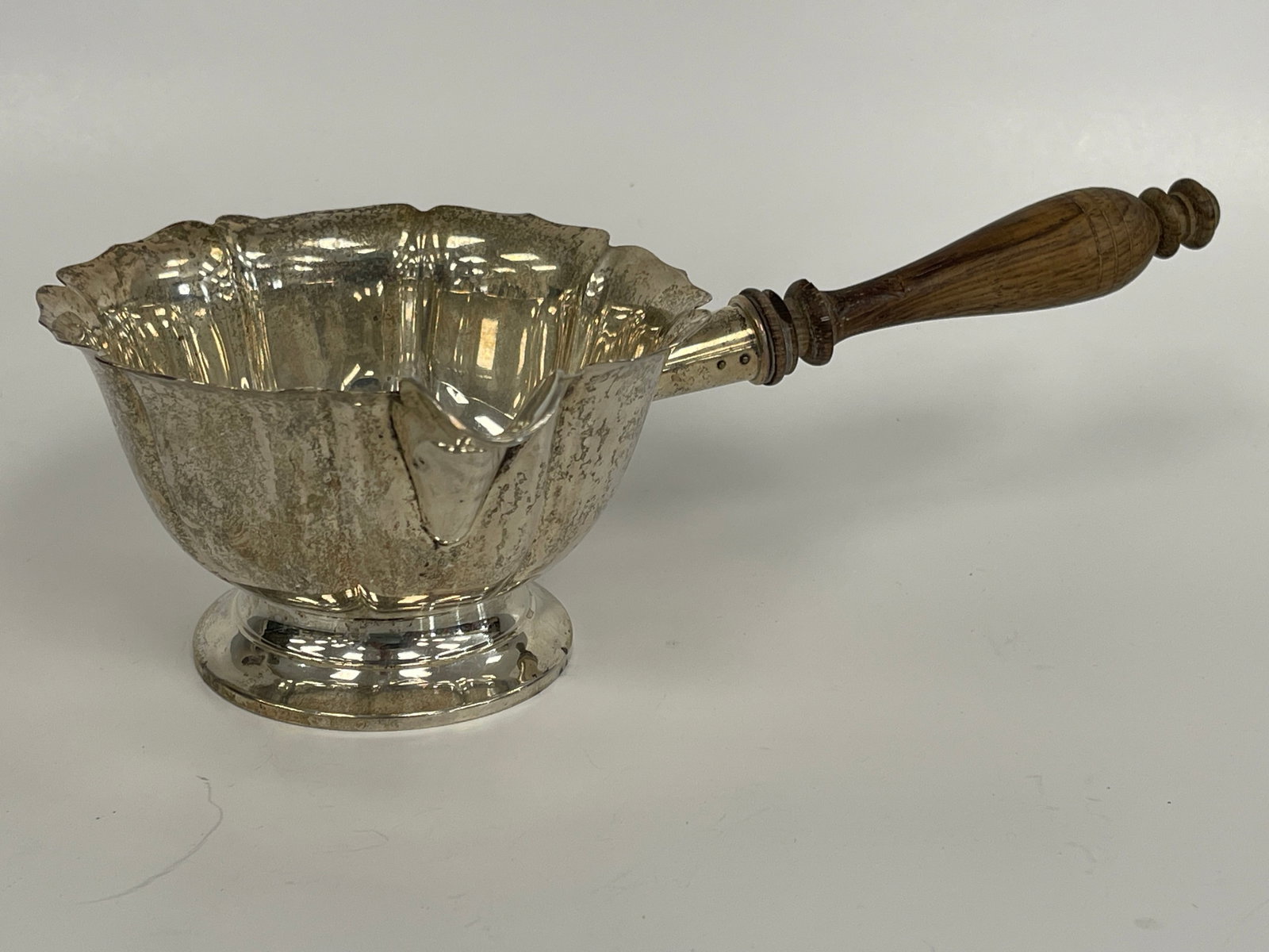 STERLING SILVER GRAVY LADLE W/ TURNED MAHOGANY HANDLE: STERLING SILVER GRAVY LADLE W/ TURNED MAHOGANY HANDLE