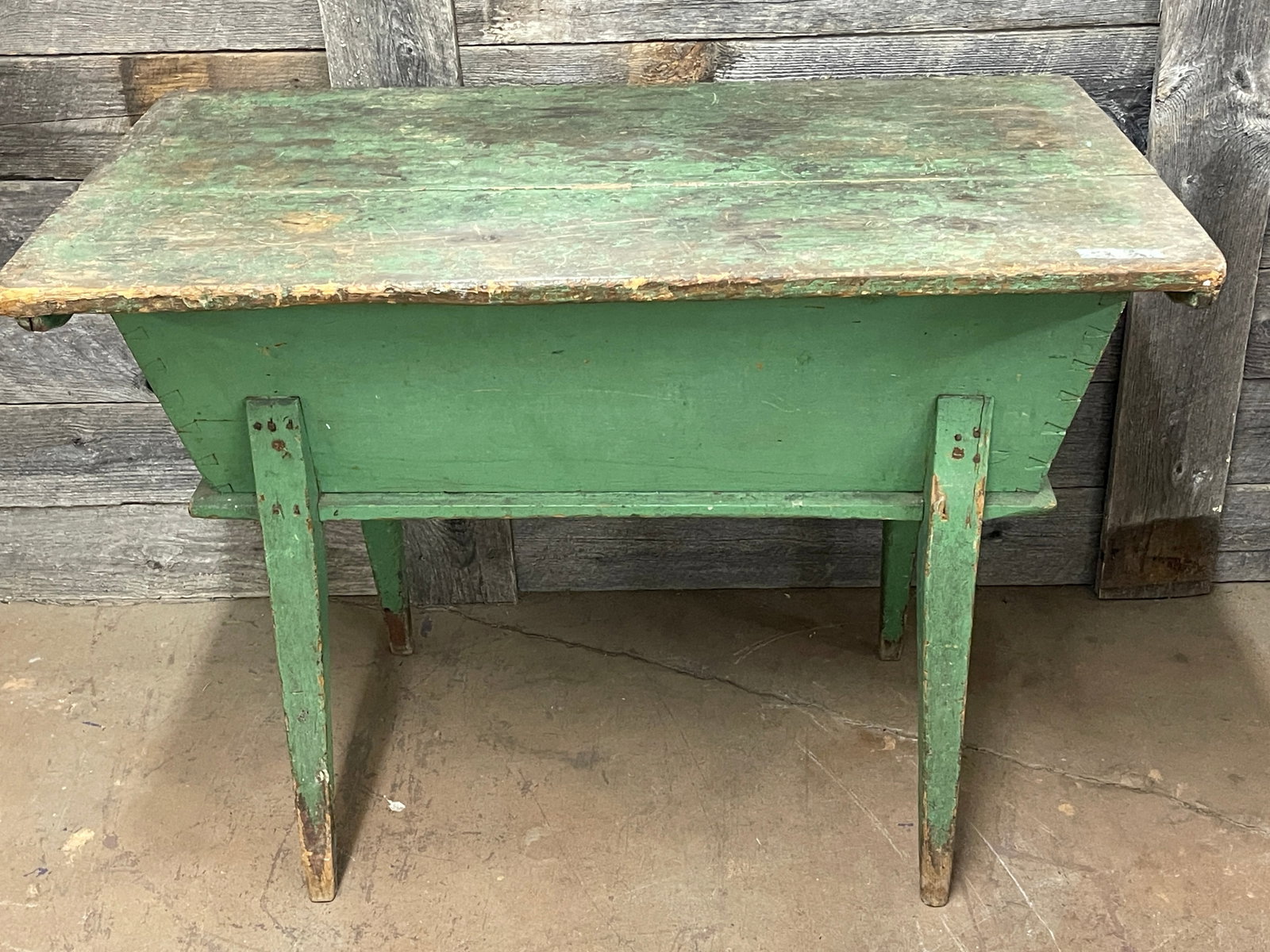 GREEN PAINTED DOUGHBOX ON STAND: GREEN PAINTED DOUGHBOX ON STAND WITH COVER