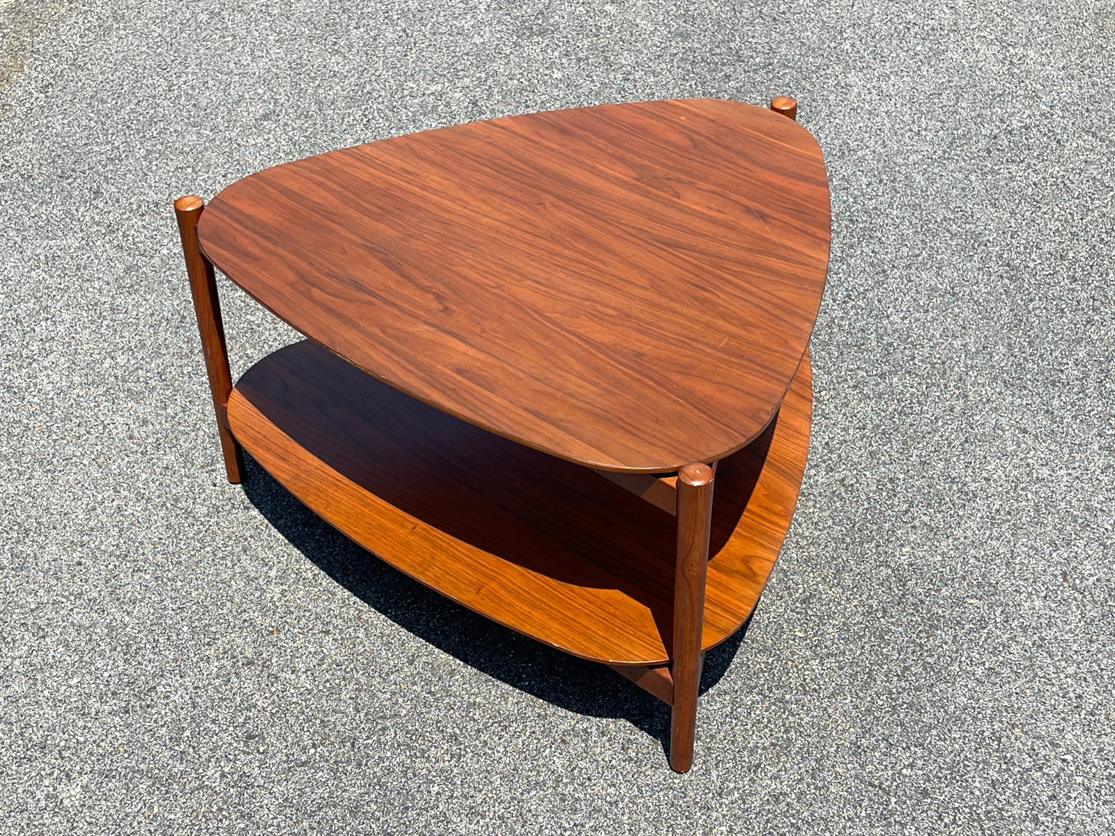 WILLIAM SONOMA TABLE - 2