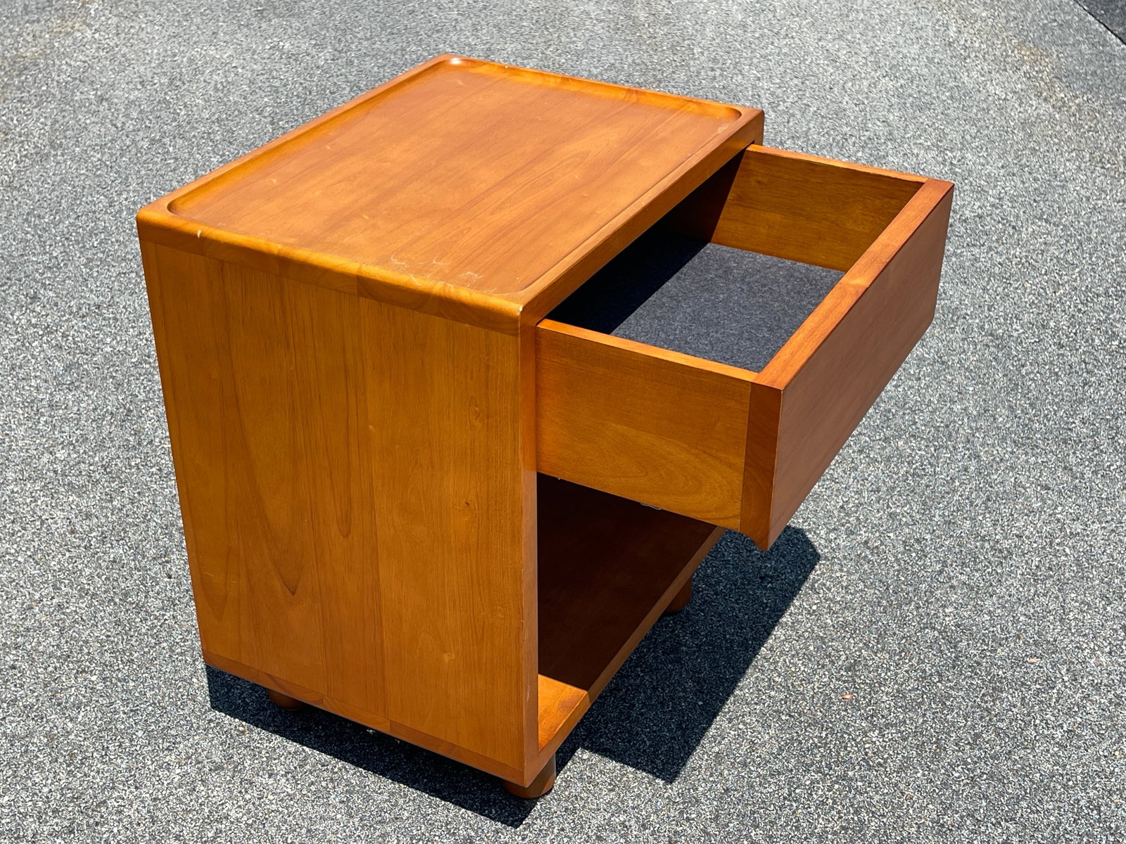 SMALL ONE DRAWER MODERN SIDE TABLE - 2