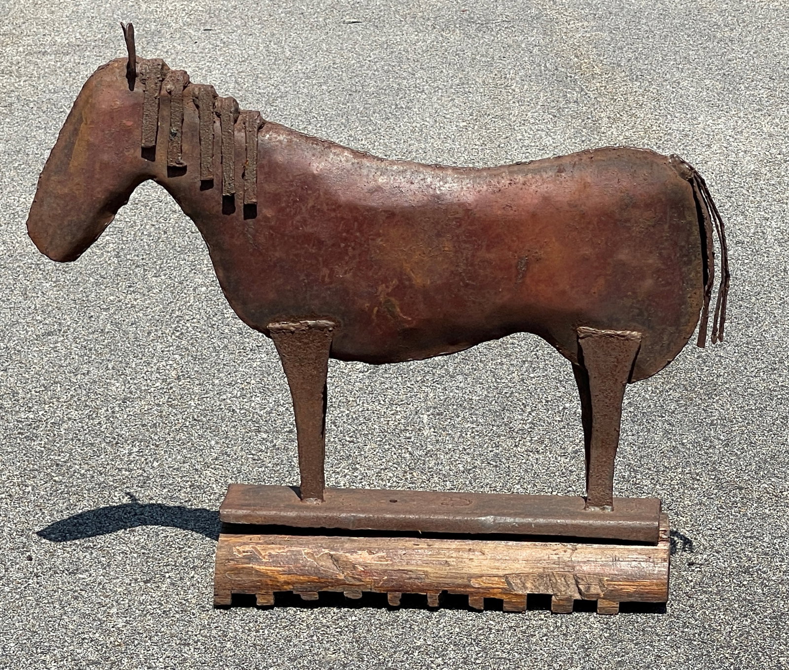 IRON HORSE SCULPTURE SIGNED "G": IRON HORSE SCULPTURE SIGNED "G" 27" X 30"