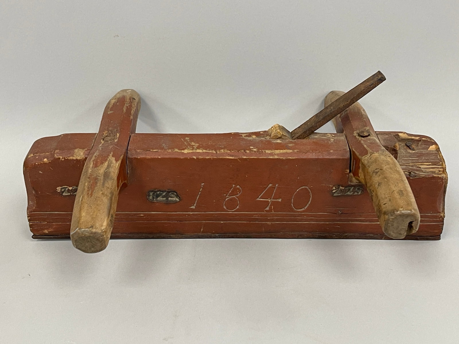 EARLY RED PAINTED WOOD PLANE (1 of 6)