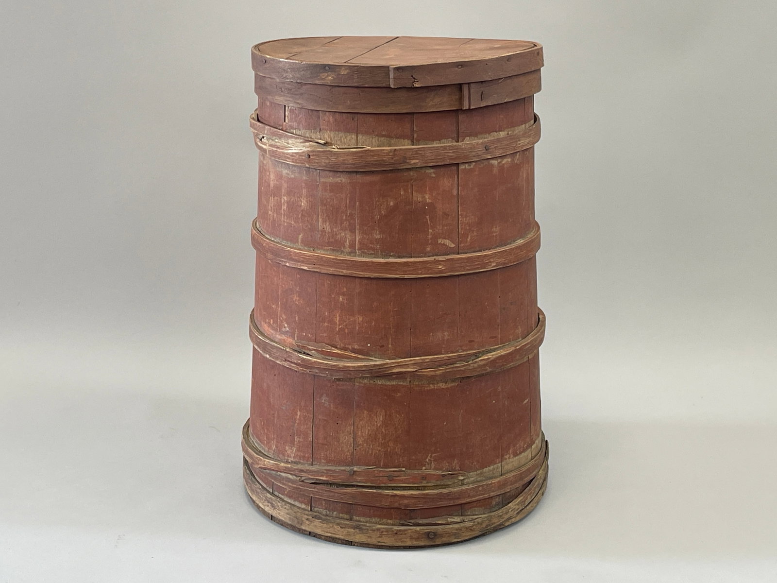 EARLY STAVED BARREL: EARLY STAVED BARREL, ORIGINAL RED PAINT, COVER, 15 X 24T