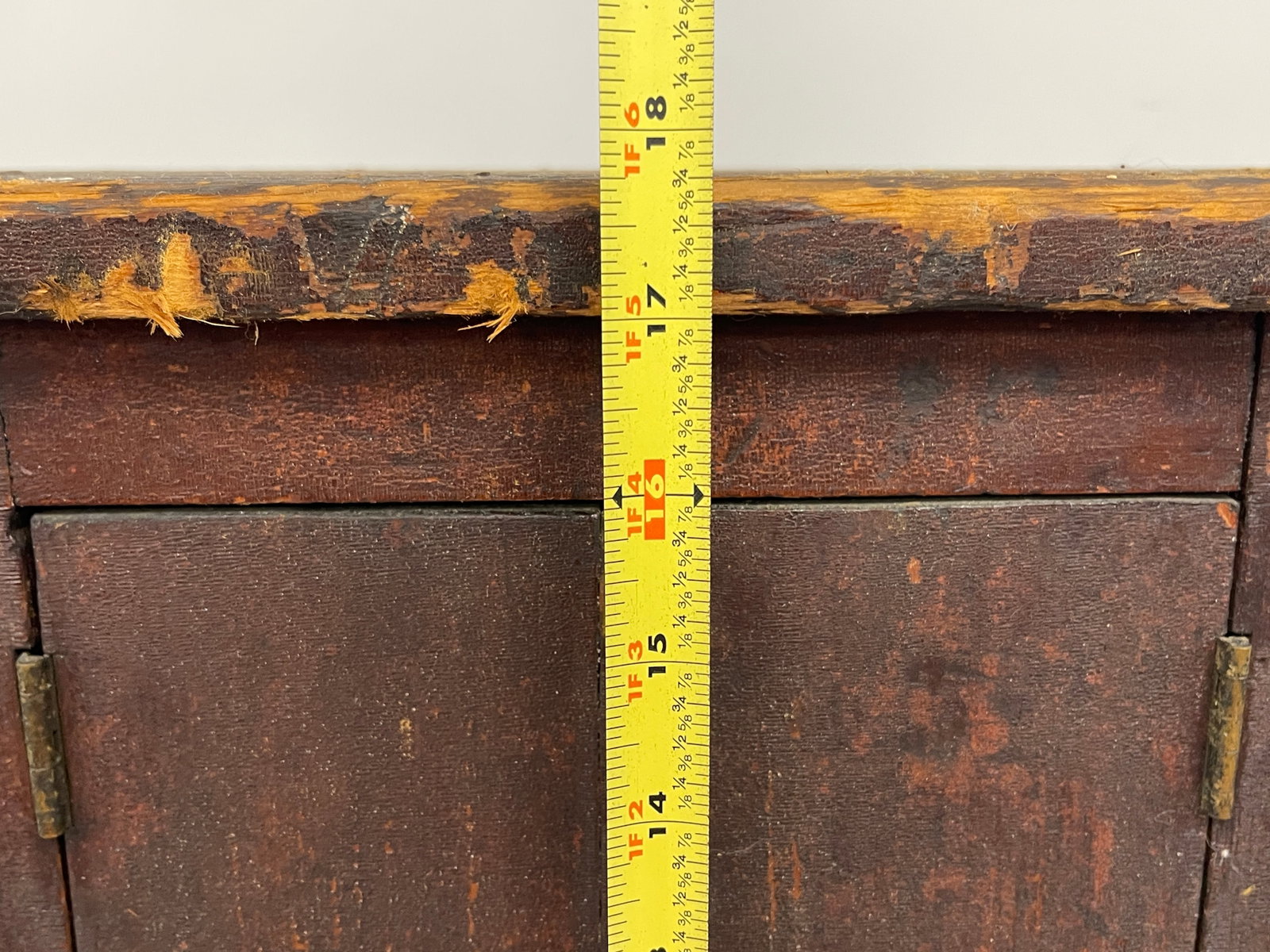 SMALL TWO DOOR CUPBOARD - 10