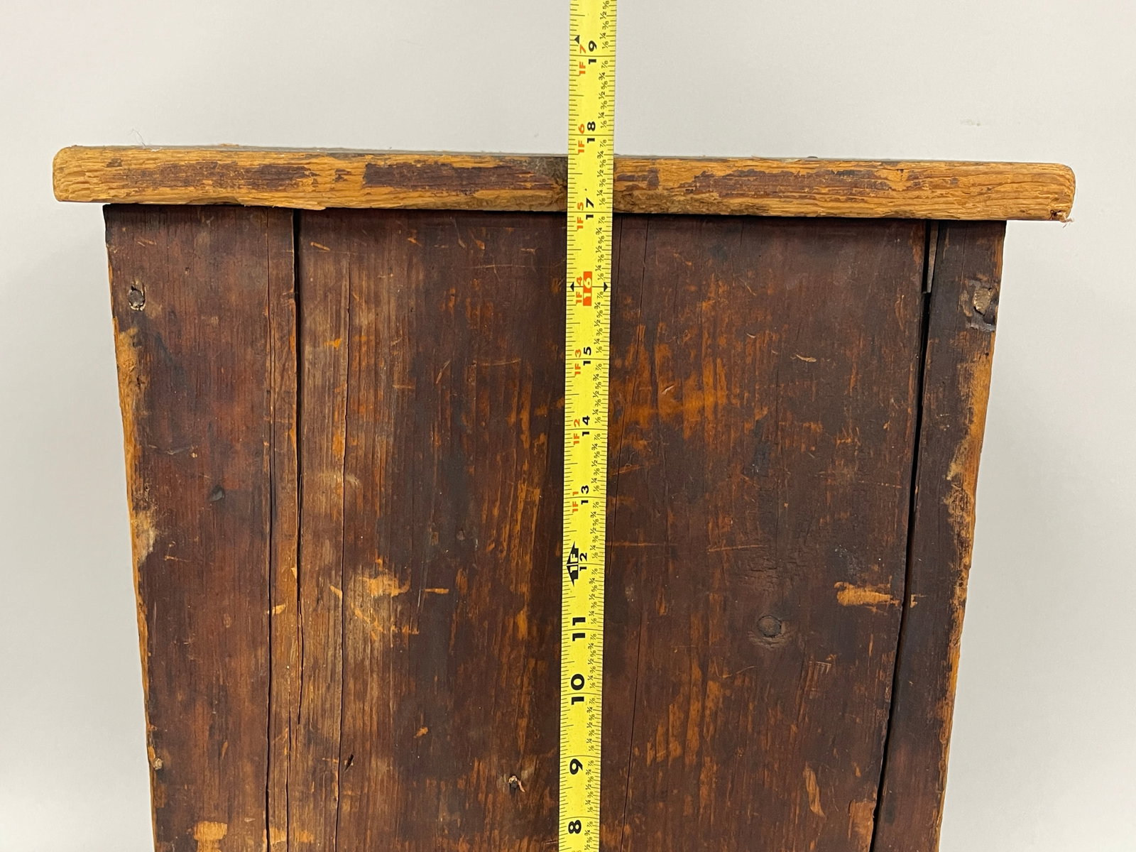SMALL TWO DOOR CUPBOARD - 7