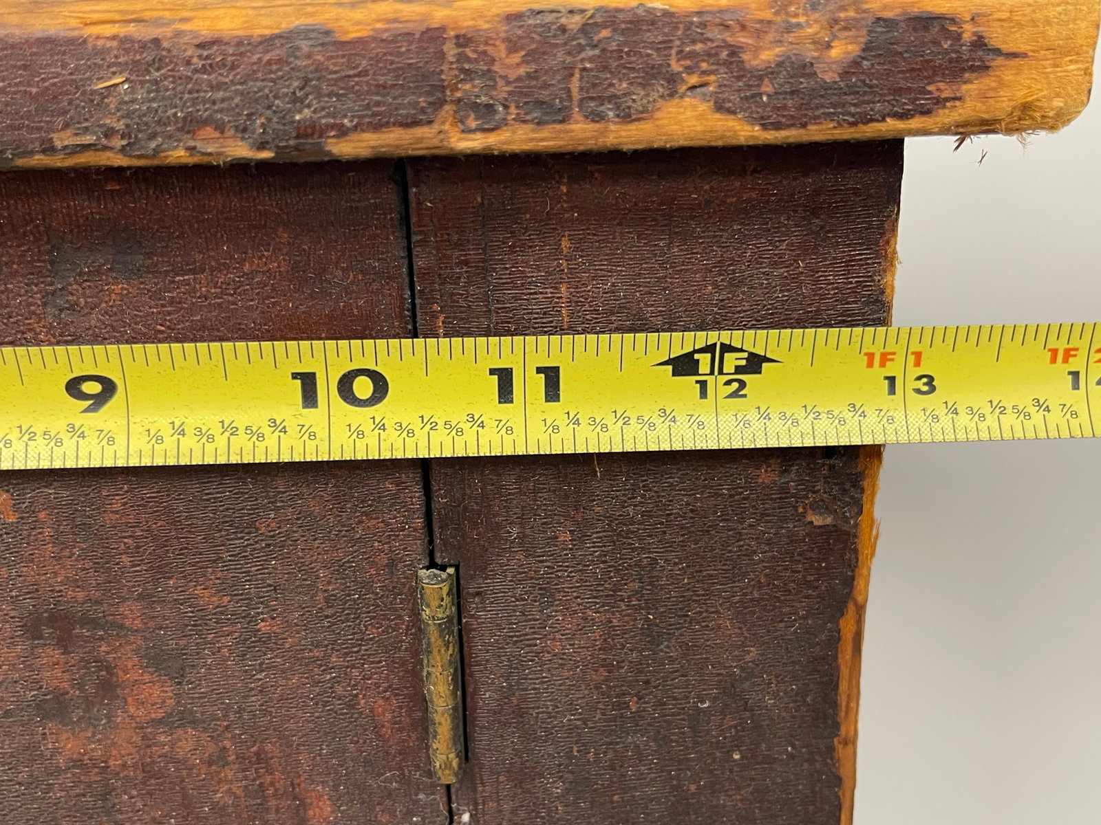 SMALL TWO DOOR CUPBOARD - 9