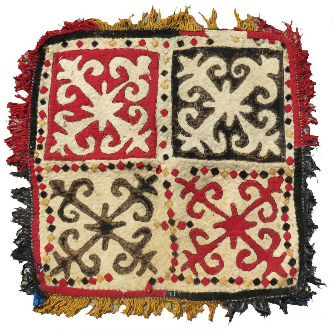 Kyrgyz Felt, Central Asia: An early 20th century Kyrgyz applique felt. It consists of wool, and trade cloth cotton and velvet, and was made in Central Asia. The condition is good, with no holes, repair or stains. SIZE - 2'1" x 