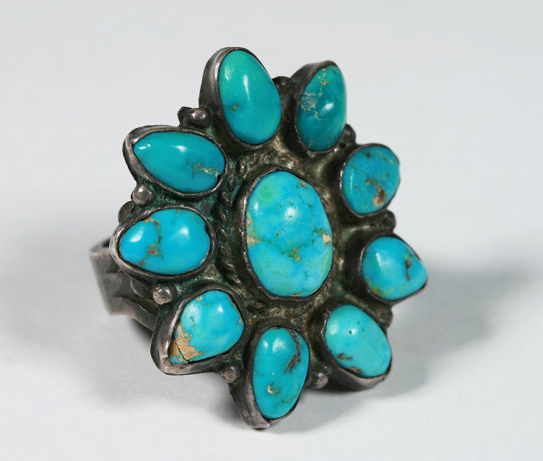Old Pawn Zuni or Navajo Turquoise & Hammered Silver Ring (1 of 12)