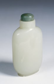 Old Chinese Mutton Fat White Jade Snuff Bottle