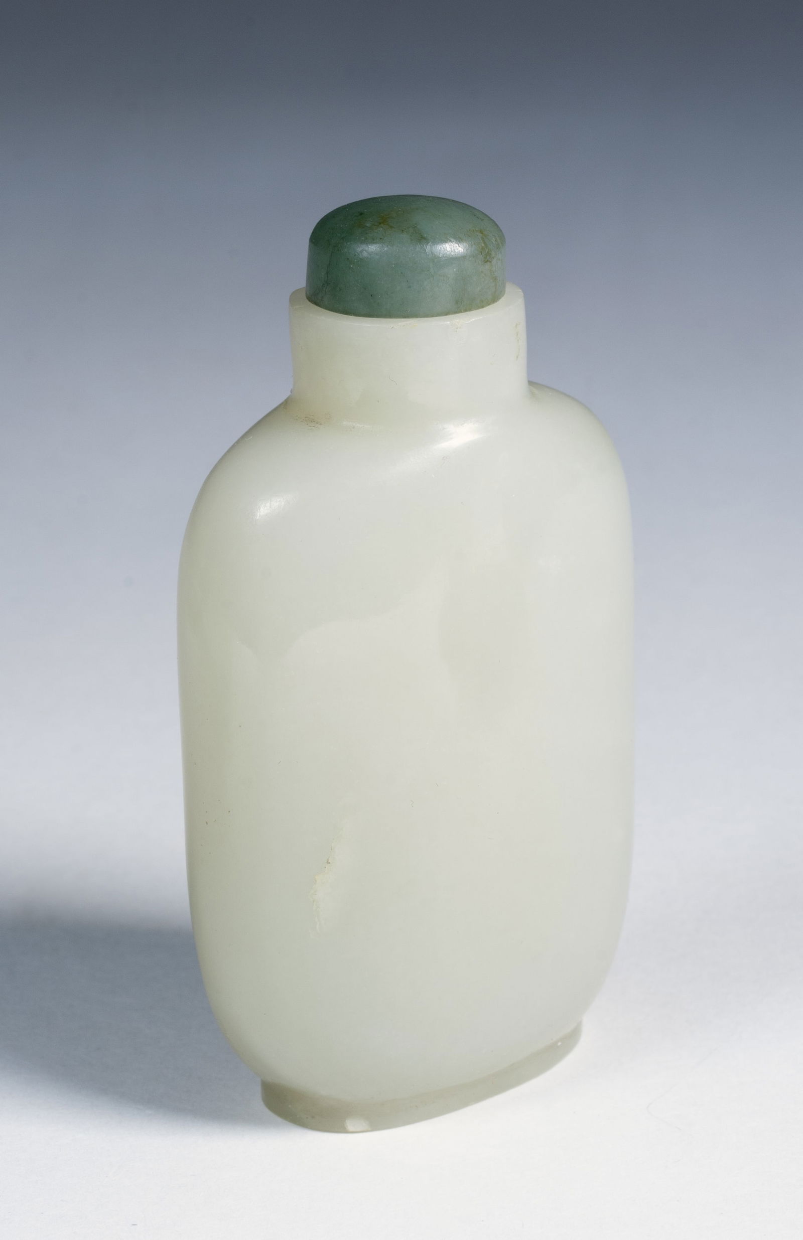 Old Chinese Mutton Fat White Jade Snuff Bottle (1 of 7)