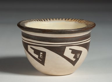 Native American Hopi Pottery Bowl - Pasqua Naha - Frog Woman
