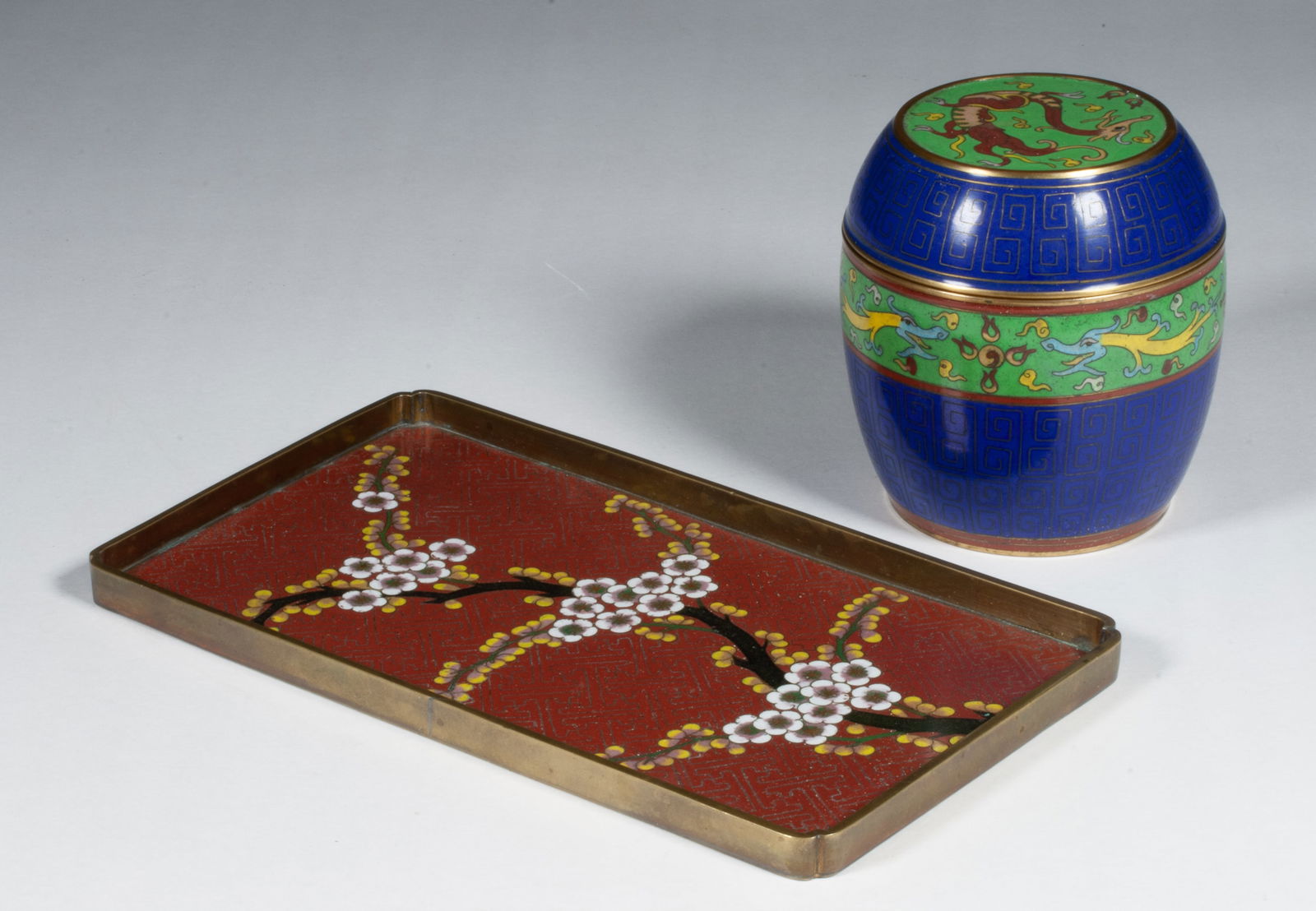 Chinese Cloisonne Covered Barrel Box and Tray - Circa 1920 (1 of 8)