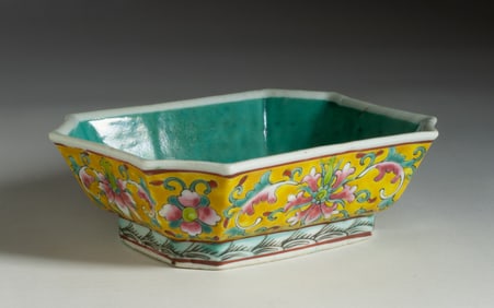 Chinese Famile Rose Yellow Rectangular Bowl