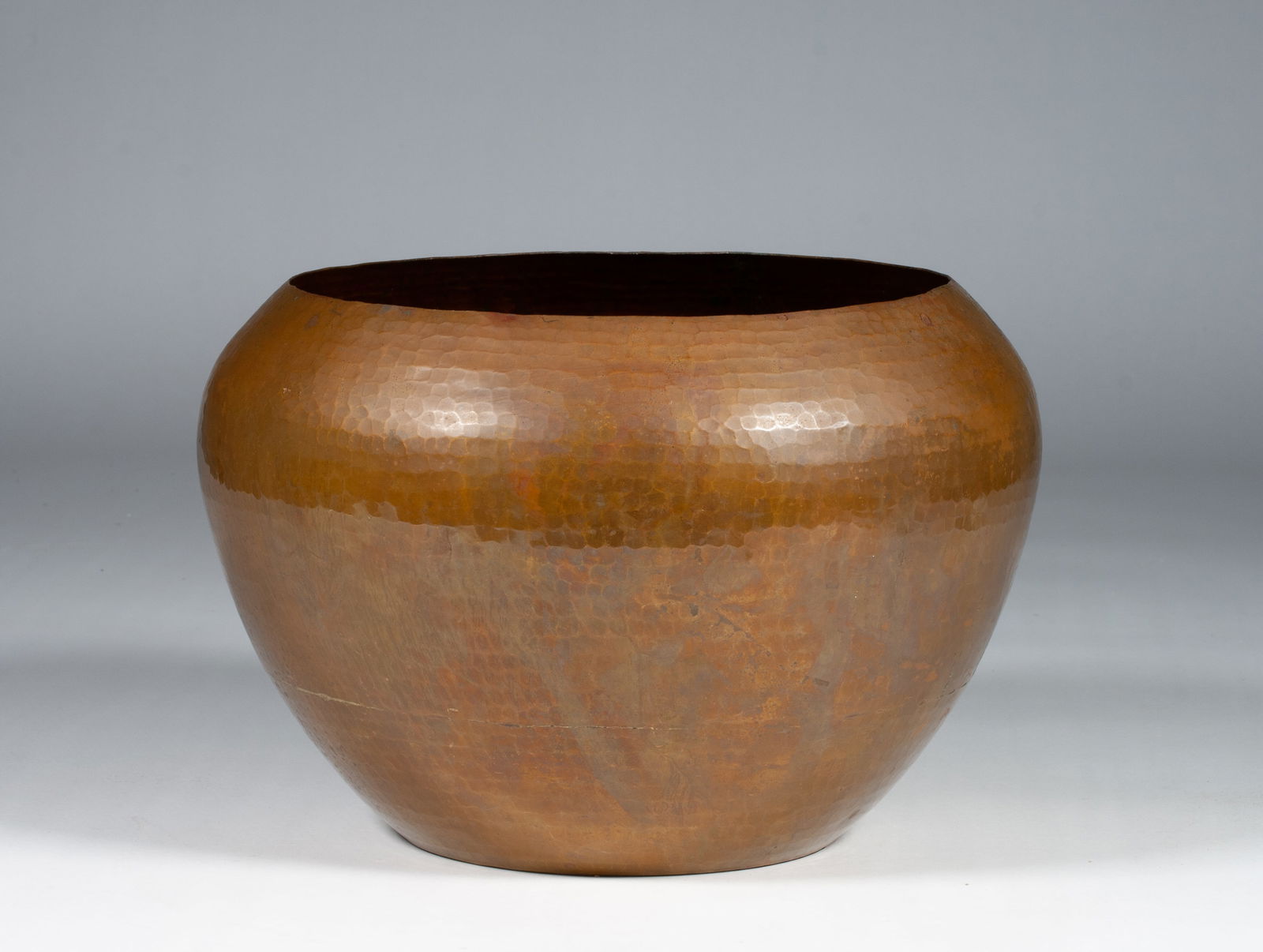 Dirk van Erp Hand-Wrought Copper Arts & Crafts Jardinere (1 of 17)