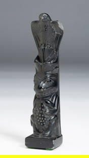 Old Northwest Coast Argillite Hand-Carved Totem - Native American: Small NW Coast Argillite carved totem. Haida or Tlingit. Circa 1940s or earlier. Unsigned. Tiny felt pads on the base. Renditions of several animals including a Bear, a Frog, and an Eagle. Height : 5