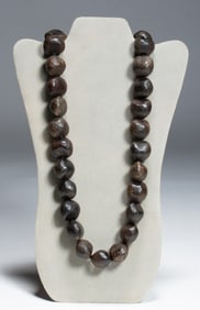 Early Hawaiian Carved Kukui Nut Necklace - 19th Century