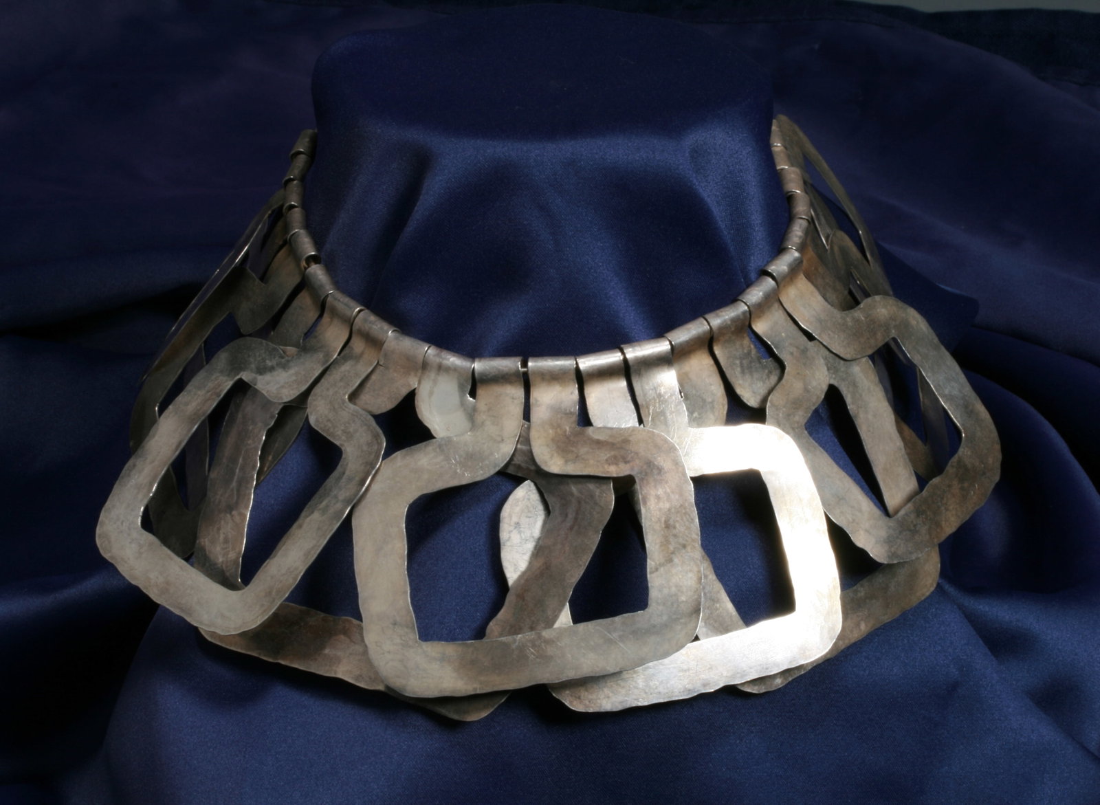 Large Modernist Handmade Silver Necklace - Style of Alexander Calder (1 of 15)