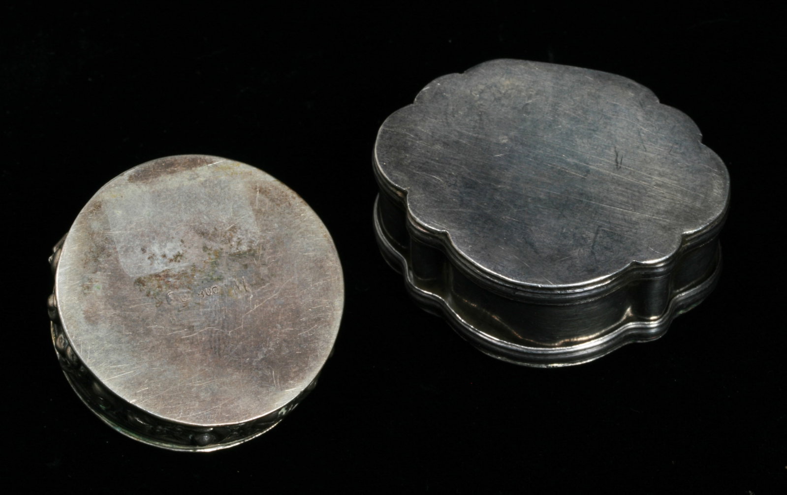 Two Antique Silver Pill Boxes - 4