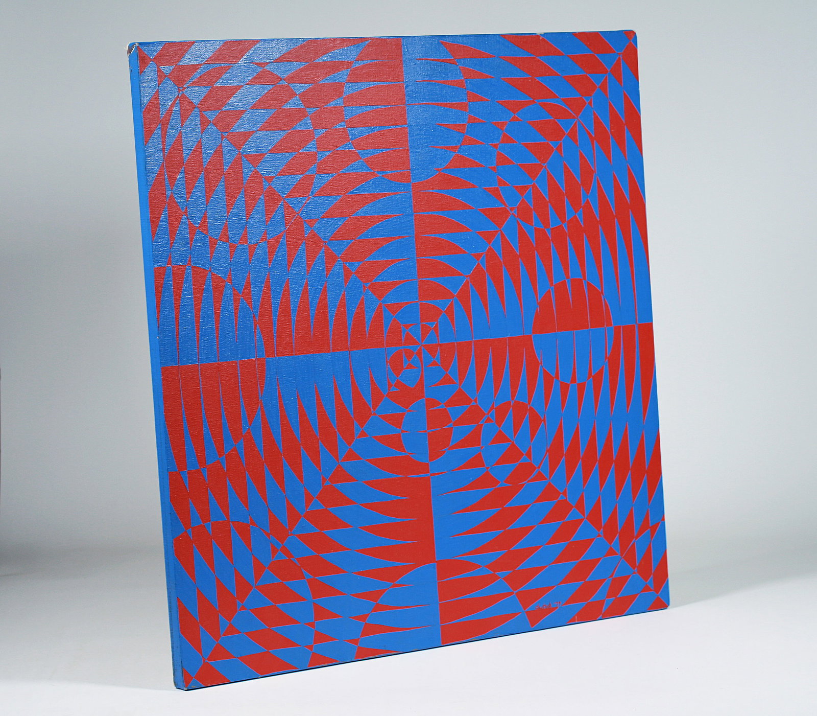 Op-Art Painting 1979 - Mid-Century Modern: Large Op-Art painting in red and blue. Signed "Deutsch 79" (lower right). Probably by Canadian artist, Peter Deutsch (born 1926). Acrylic on canvas. Unframed. Painting: 28" x 28" / 71 cm x 71 cm