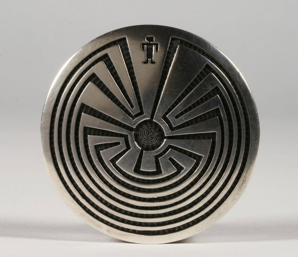 Harold Lovato - Native American Sterling Silver Box (1 of 9)