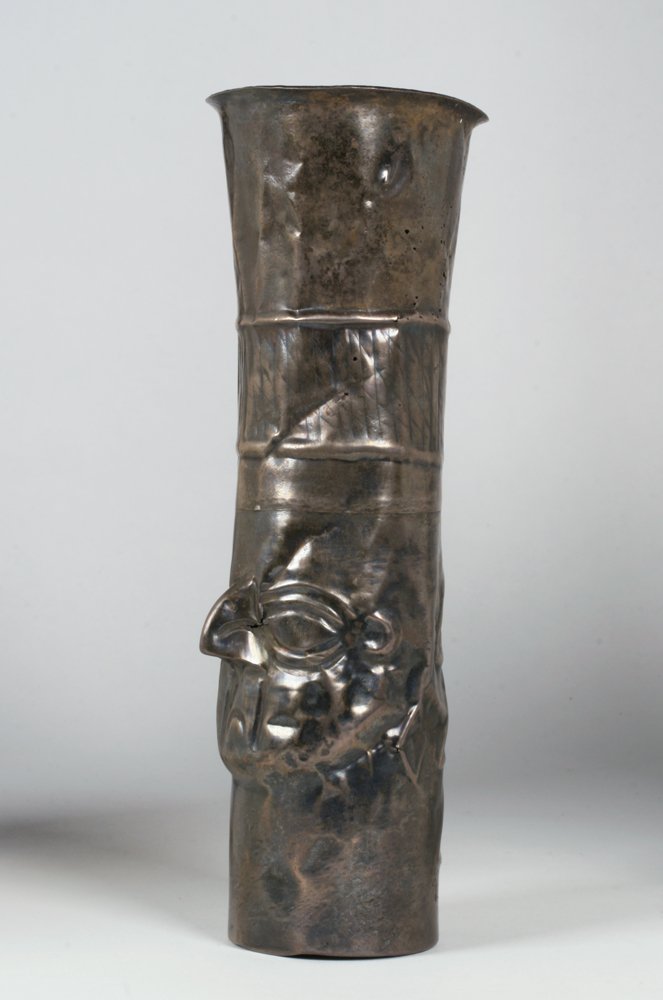 Pre-Columbian Chimu Silver Effigy Beaker AD 1000 - 1400 (1 of 10)