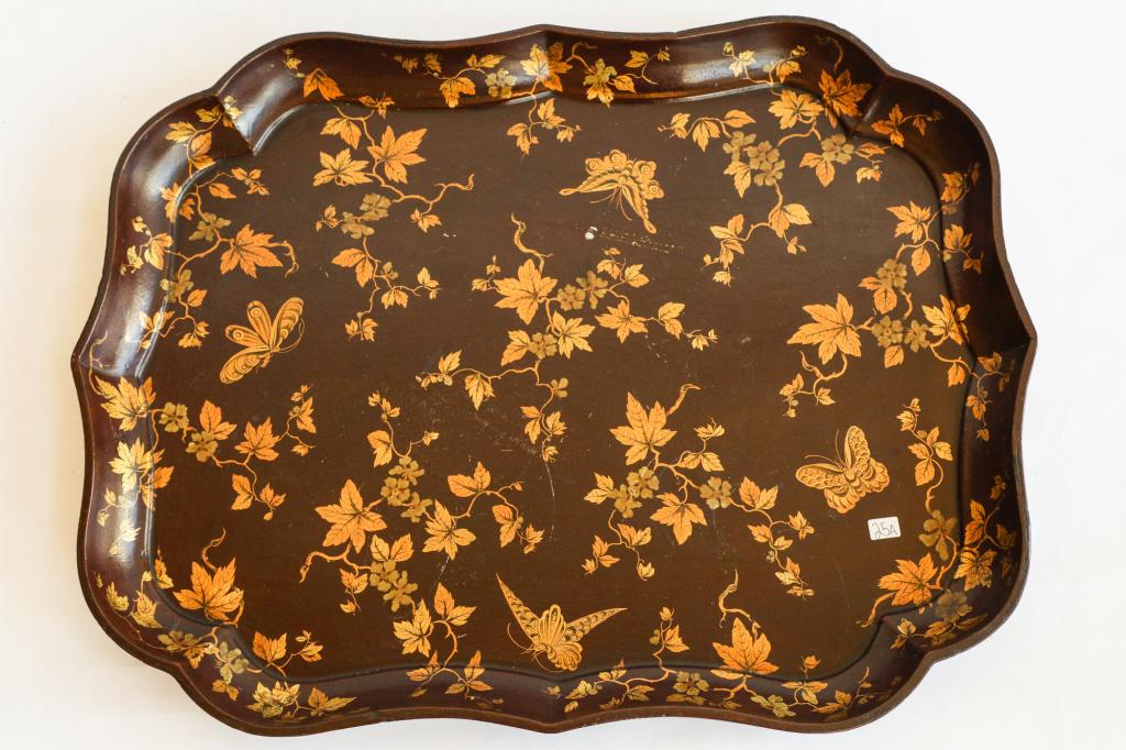 REGENCY PAPER MACHE TRAY TABLE (1 of 1)