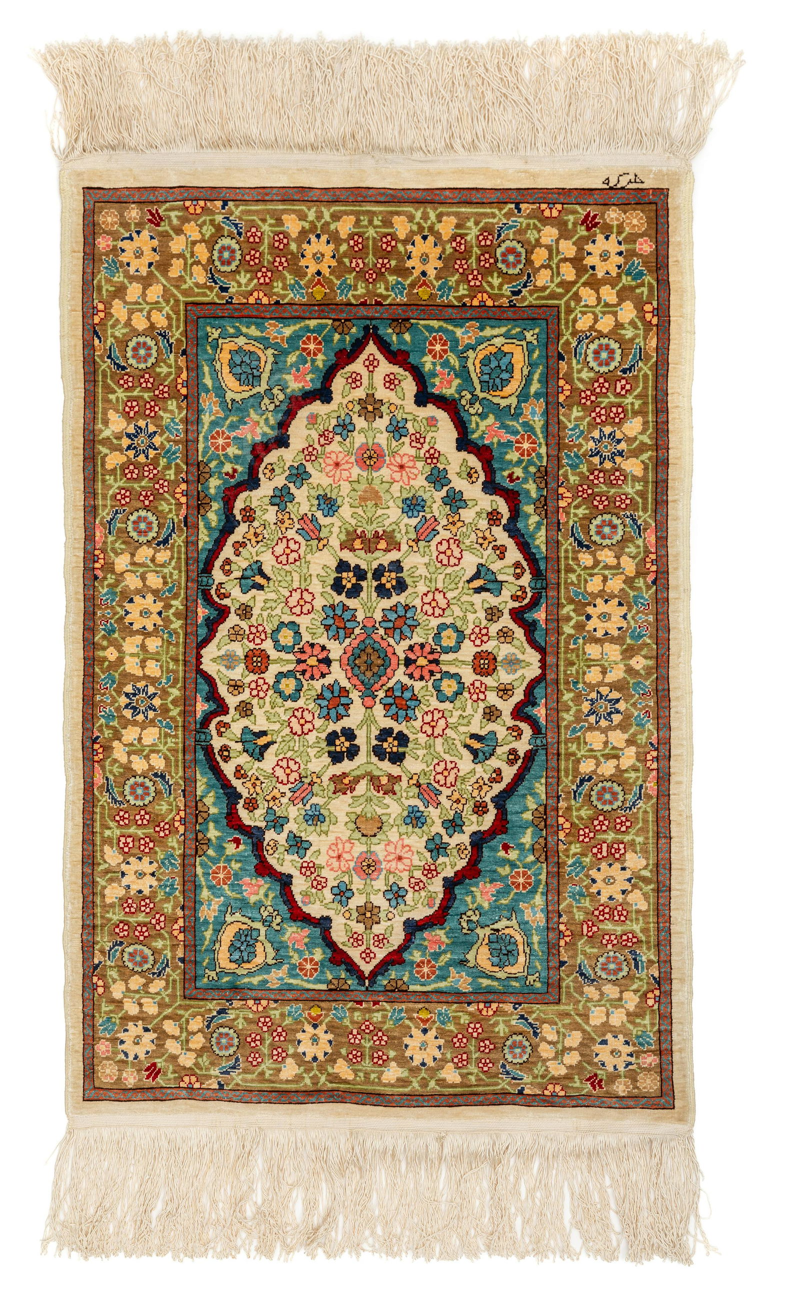 A PURE SILK HEREKE CARPET (1 of 1)