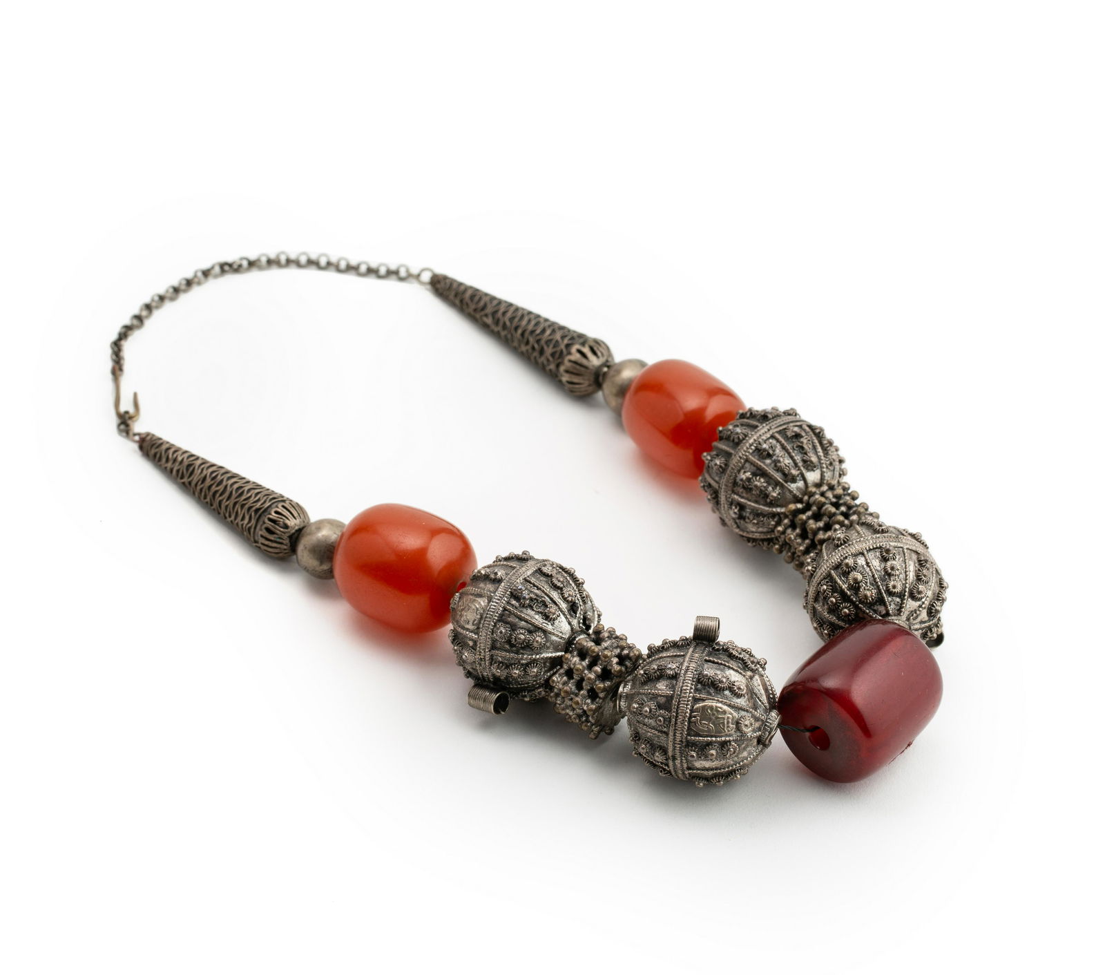 A VINTAGE YEMENI TRIBAL SILVER  NECKLACE WITH PRECIOUS STONES (1 of 1)