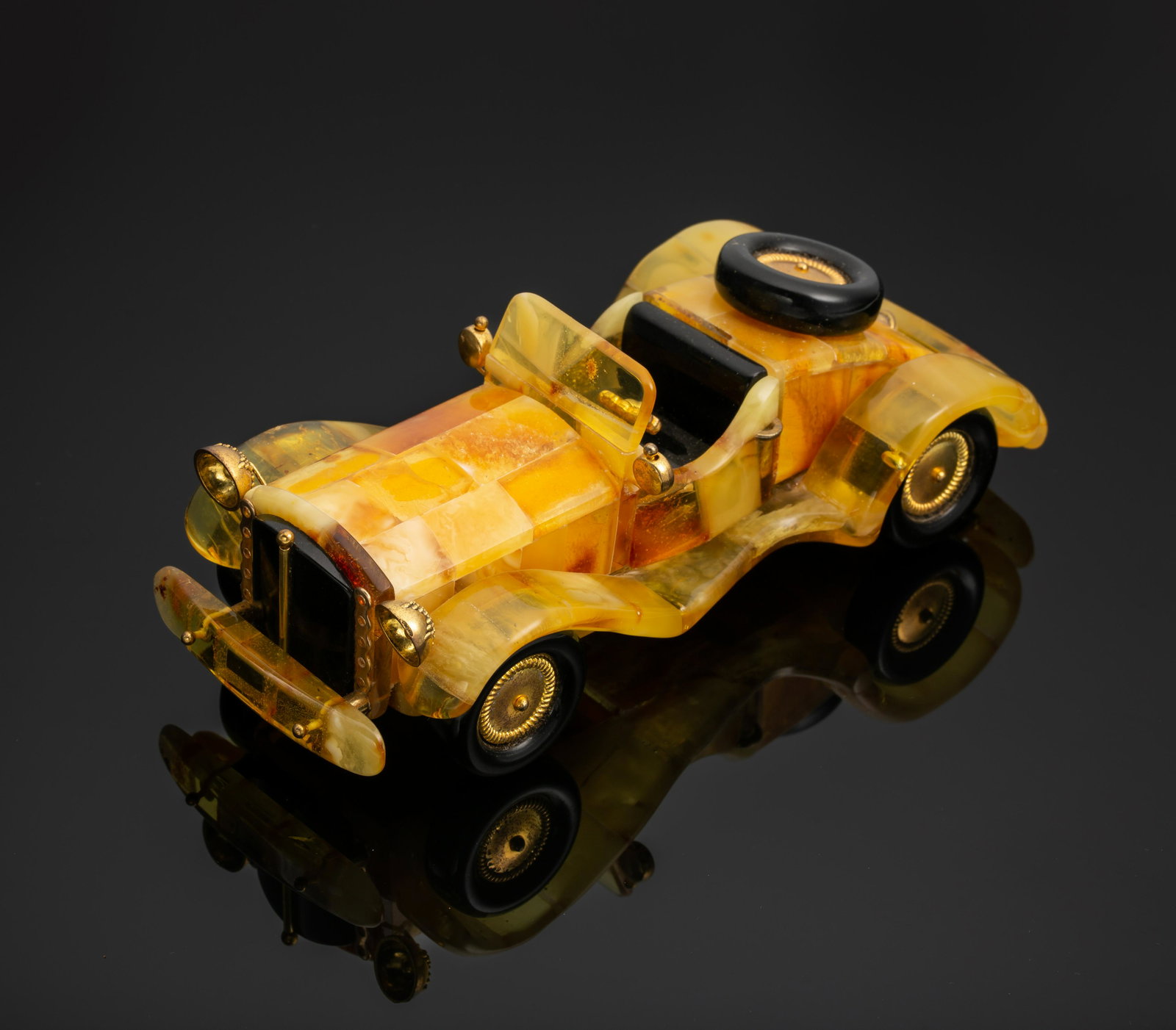 A MINIATURE CLASSIC CAR MODEL  MADE FROM NATURAL KAHRAM (1 of 1)