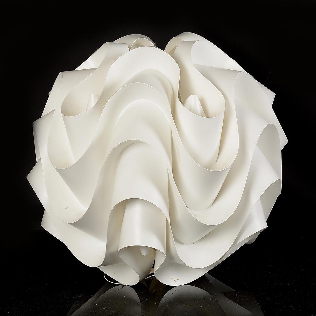 "Le Klint Design" Ceiling Lamp: Ceiling lamp shade, white plastic, Poul Christiansen for Le Klint design 1971. Model 172B Sinus, height 39 cm.