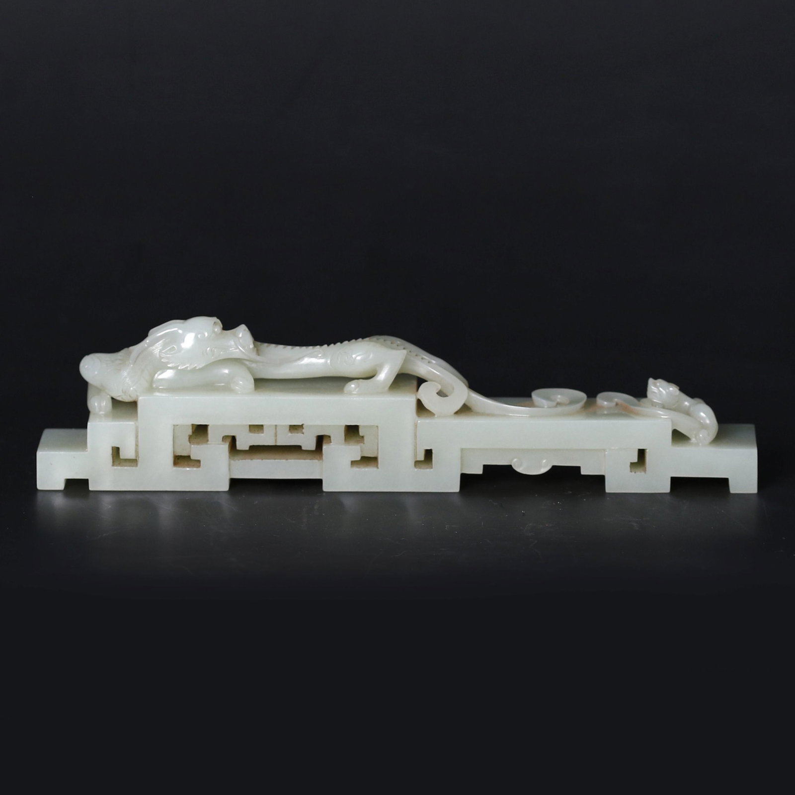 A CHINESE WHITE JADE BRUSH REST (1 of 16)