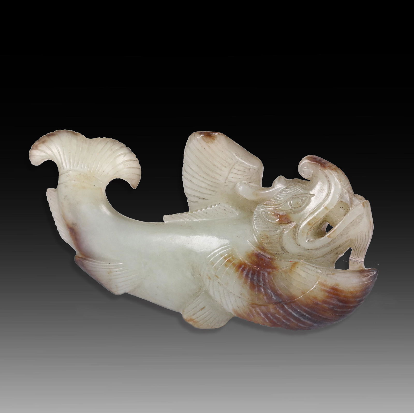 A CHINES CARVED FISH PATTERN WHITE JADE PENDANT. (1 of 10)