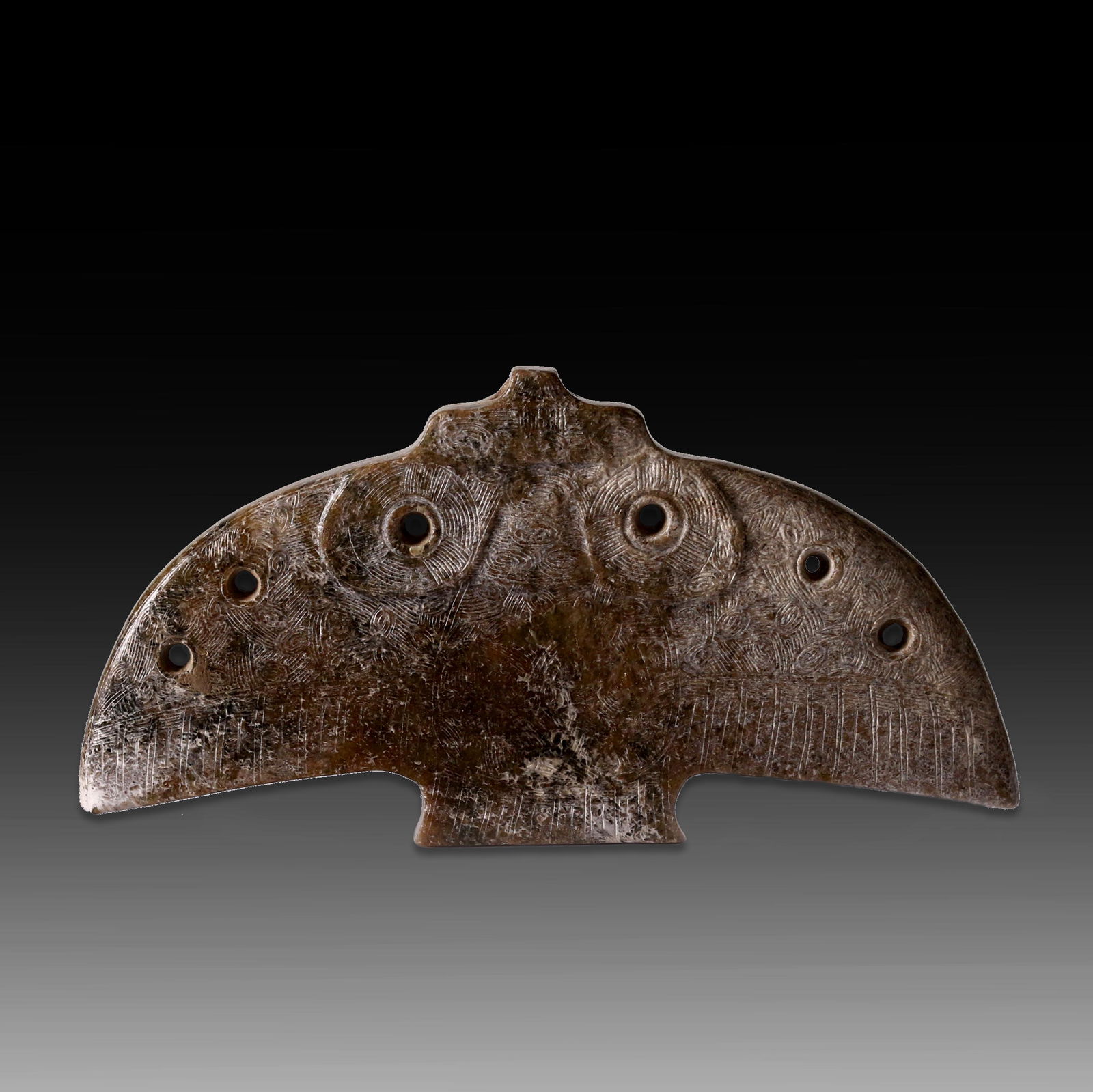 A CHINES JADE BIRD-SHAPED PENDANT. (1 of 5)