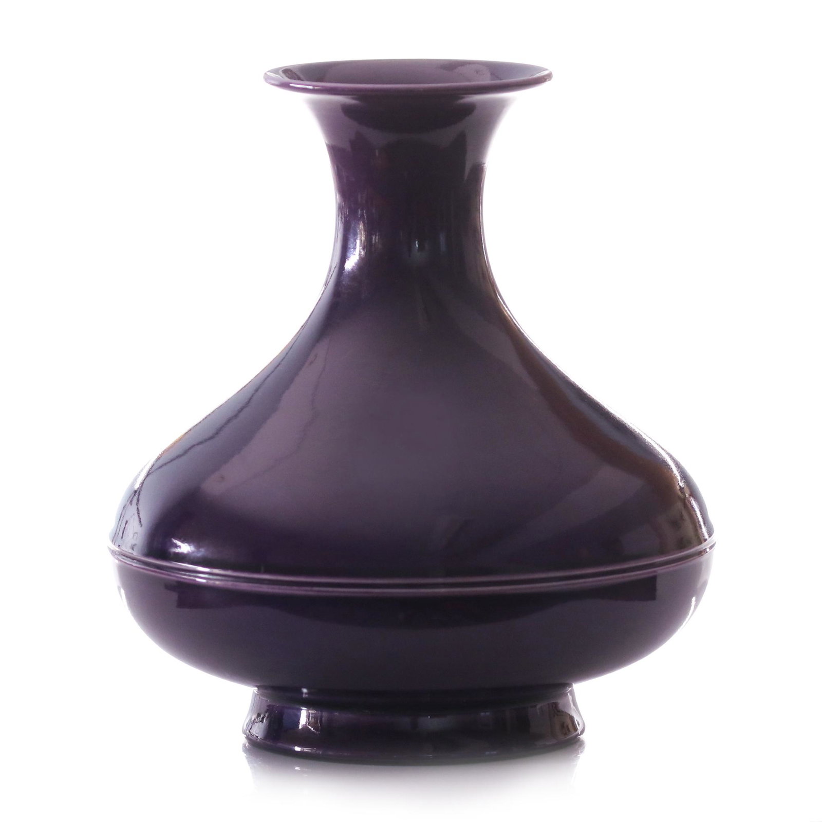 A Eggplant Purple Glazed Vase (1 of 5)