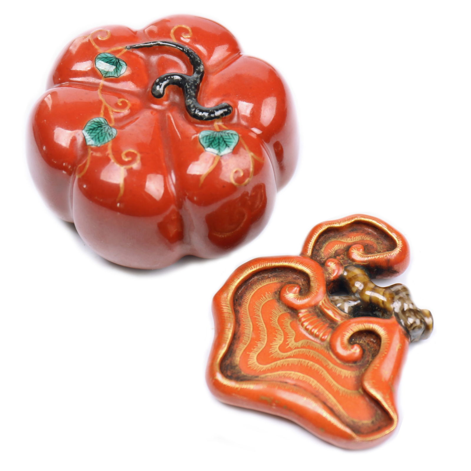 Two Chinese Famille-Rose Porcelain Imitation Pattern Stationery Accessories (1 of 5)