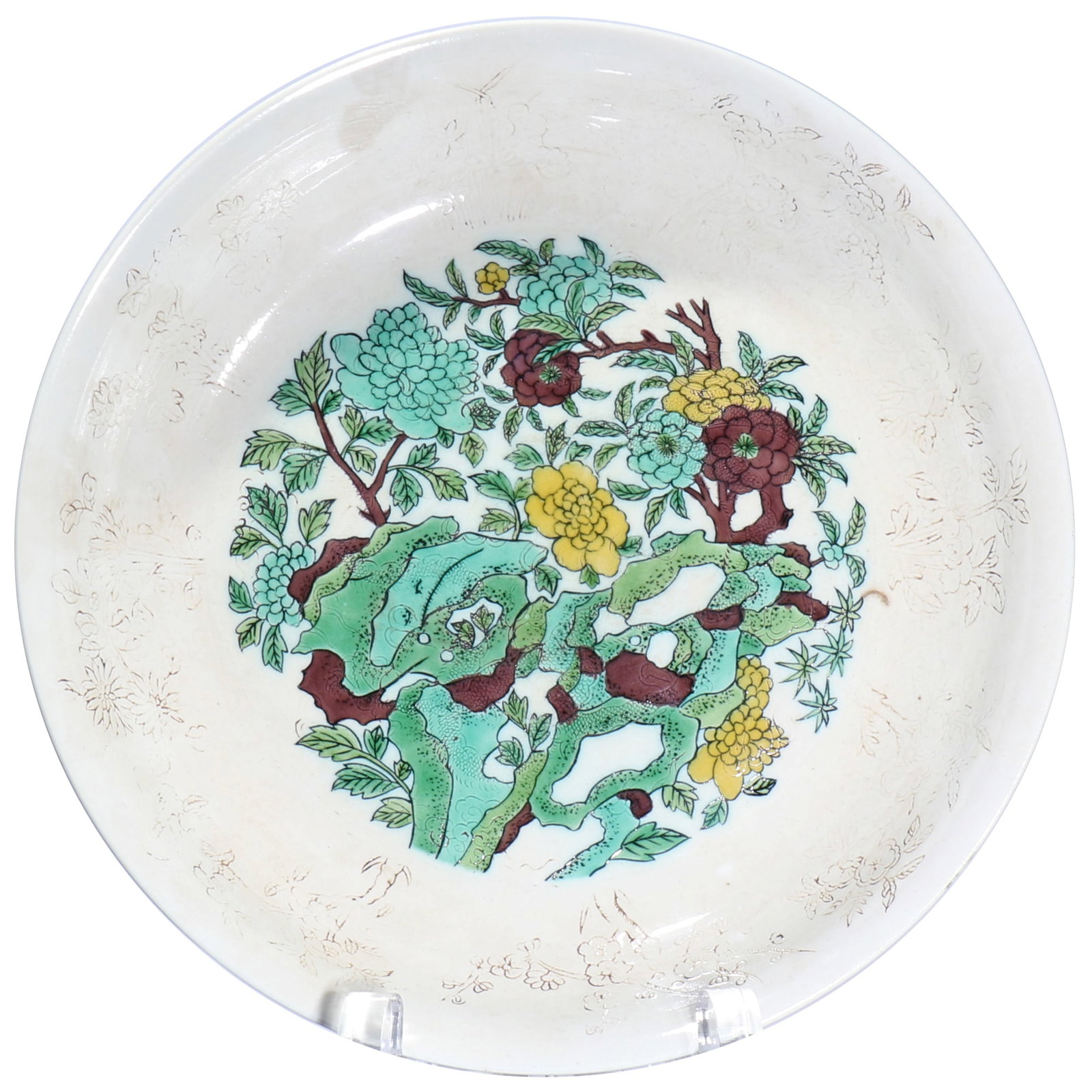 A Big Chinese Wu Cai Glazed Porcelain Plate: D 33.5 cm