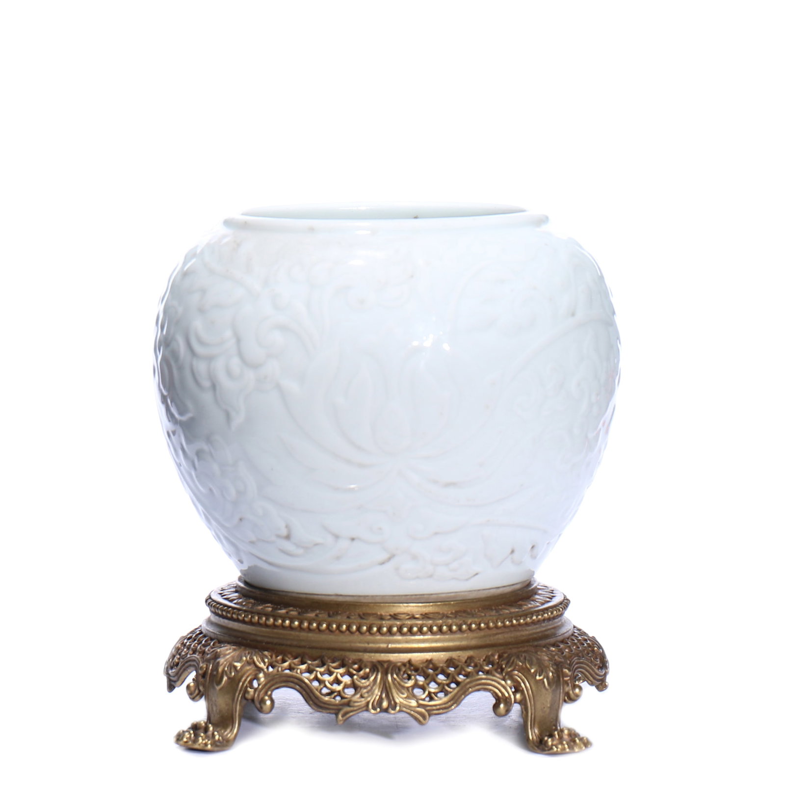 A Chinese White Glazed Porcelain Vase With Stand: H 9.5 cm, D 12 cm, height including accessories 13 cm.
