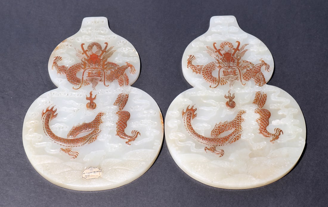 A Pair Of Chinese Cleverly Colored White Jade Carved Double Gourd Ornament With Stand - 8