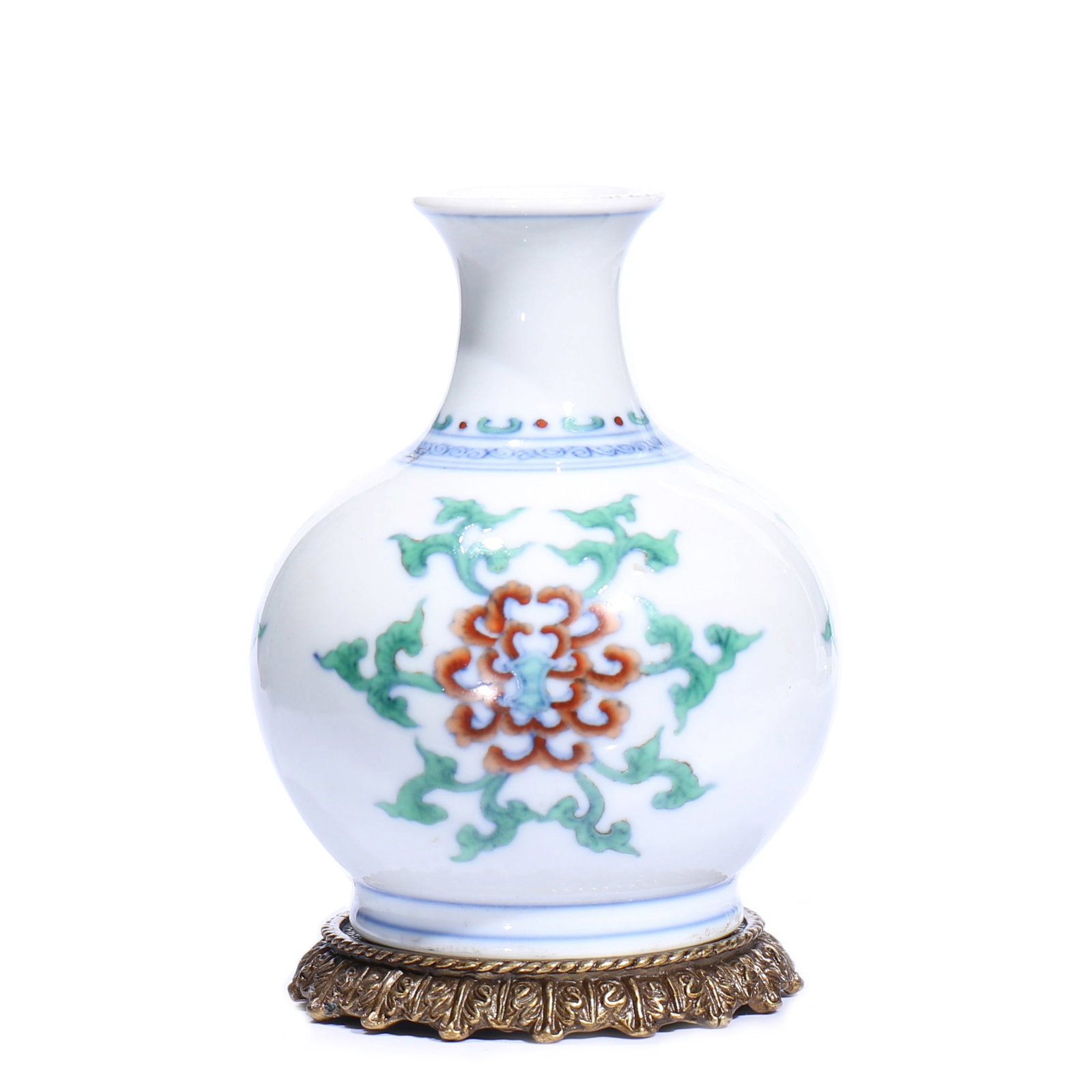 A Small Chinese Dou Cai Porcelain Vase With Stand (1 of 10)