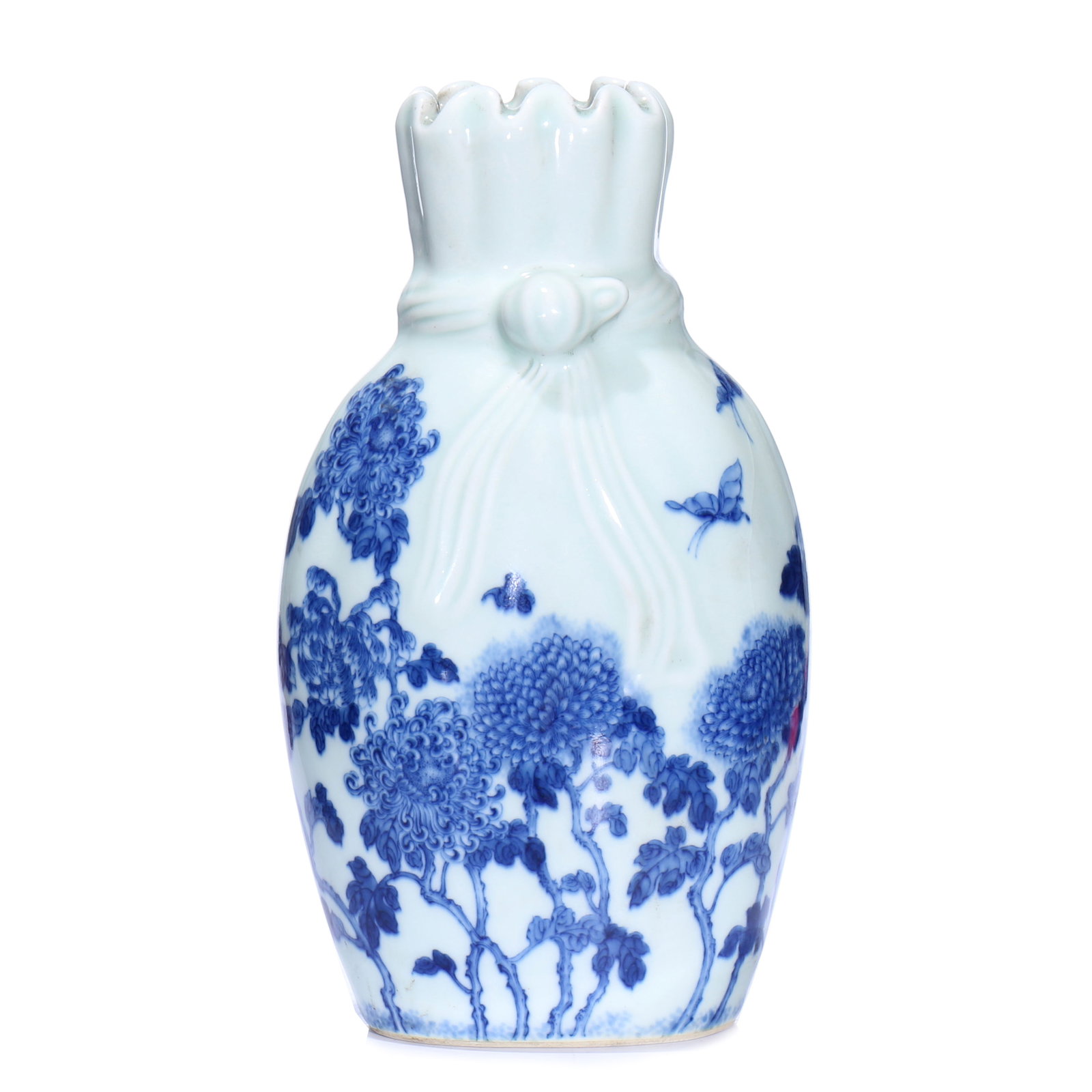 A Chinese Blue And White Glazed Porcelain Vase: H 21 cm
