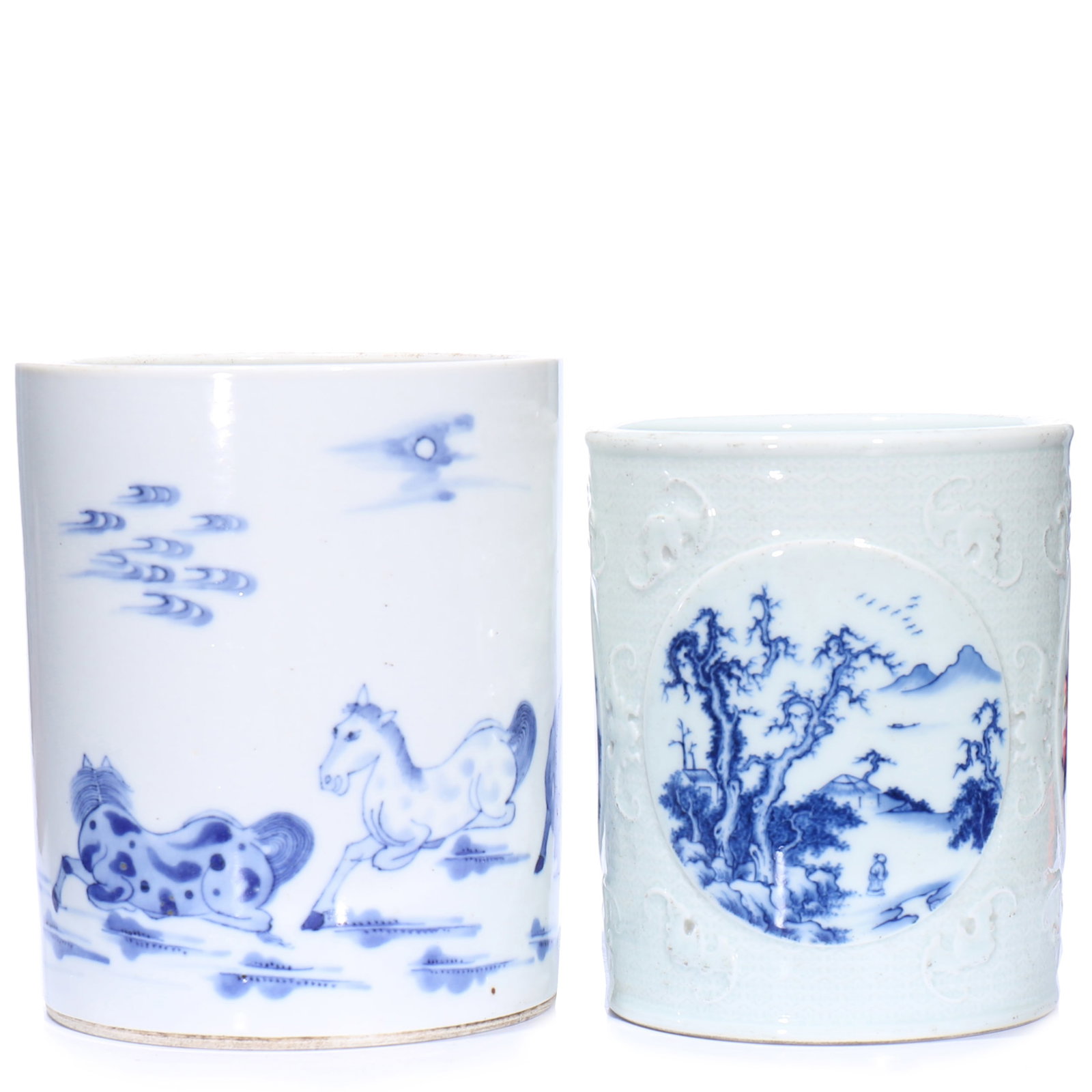 Two Chinese Blue And White Glazed Porcelain Brush Pots: H 14.5 cm D 12.5 cm resp H 13 cm D 10.5 cm