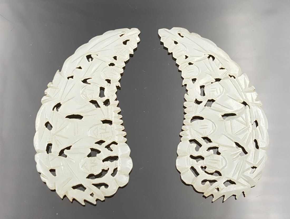 Fine White Jade Carved Figures Pendant (1 of 1)