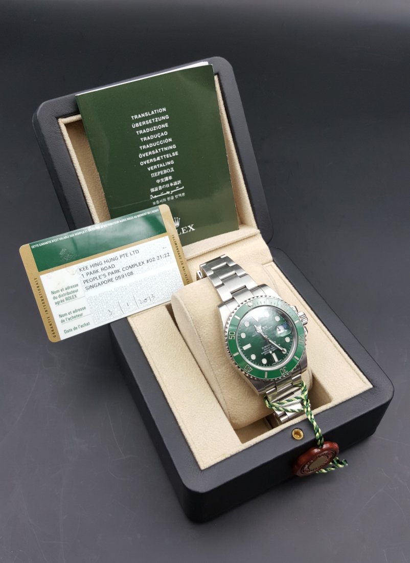 ROLEX SUBMARINER GREEN 3/2013 116610LV (1 of 6)