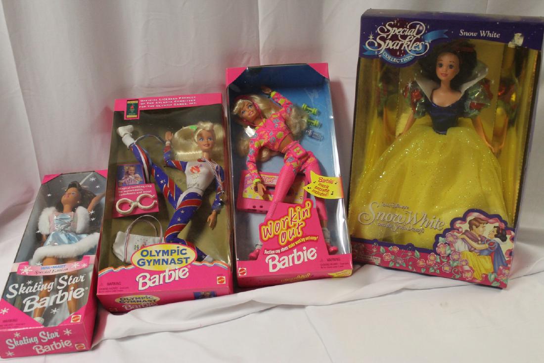 Lot of brand new-old-stock Barbie Dolls (1 of 3)