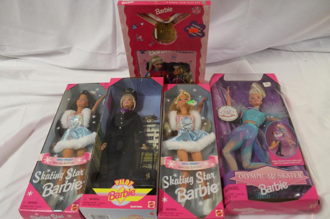 Lot of brand new-old-stock Barbie Dolls (1 of 4)