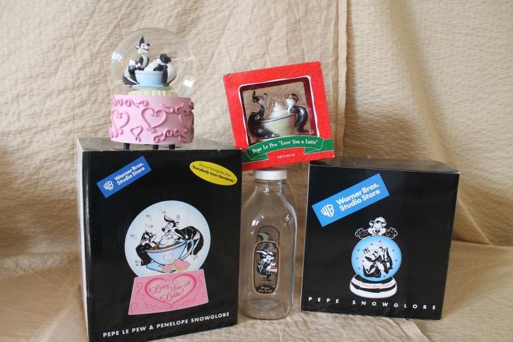 Pepe Le Pew Lot: "Love you a latte" ornament and musical snowglobe, "Pepe au lait" milk bottle, "I see love in your future" snowglobe
