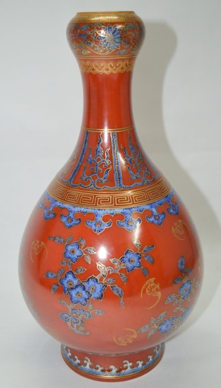 Chinese Blue/ White Red Glazed 'Garlic Head' Vase (1 of 7)