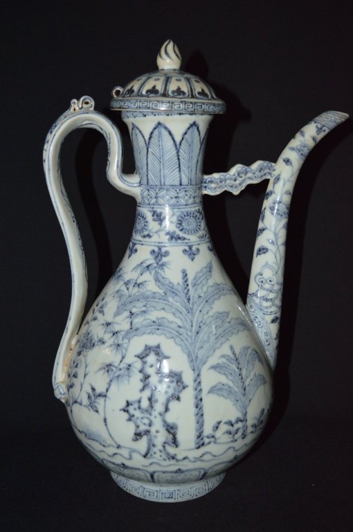 Chinese Blue and White Porcelain Ewer (1 of 6)