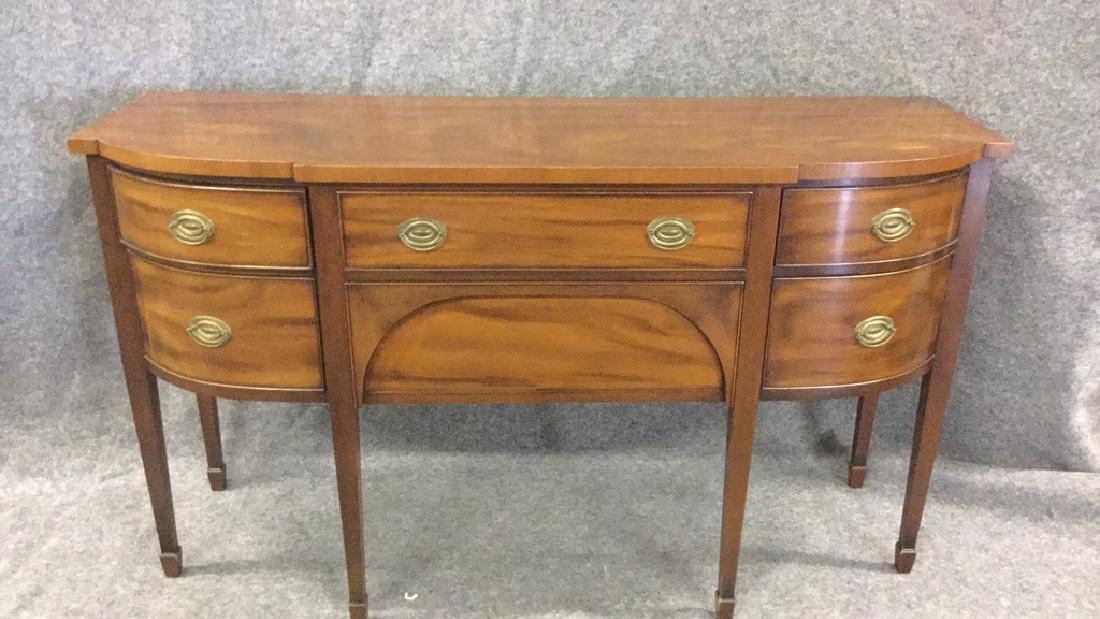 Kittinger Hepplewhite style mahogany server: Kittinger Hepplewhite style mahogany server. 38.5" H 66"W, 22.5" D. Overall Very Good condition.